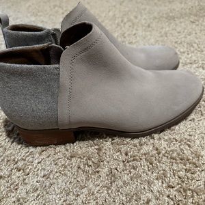 Toms gray booties size 10